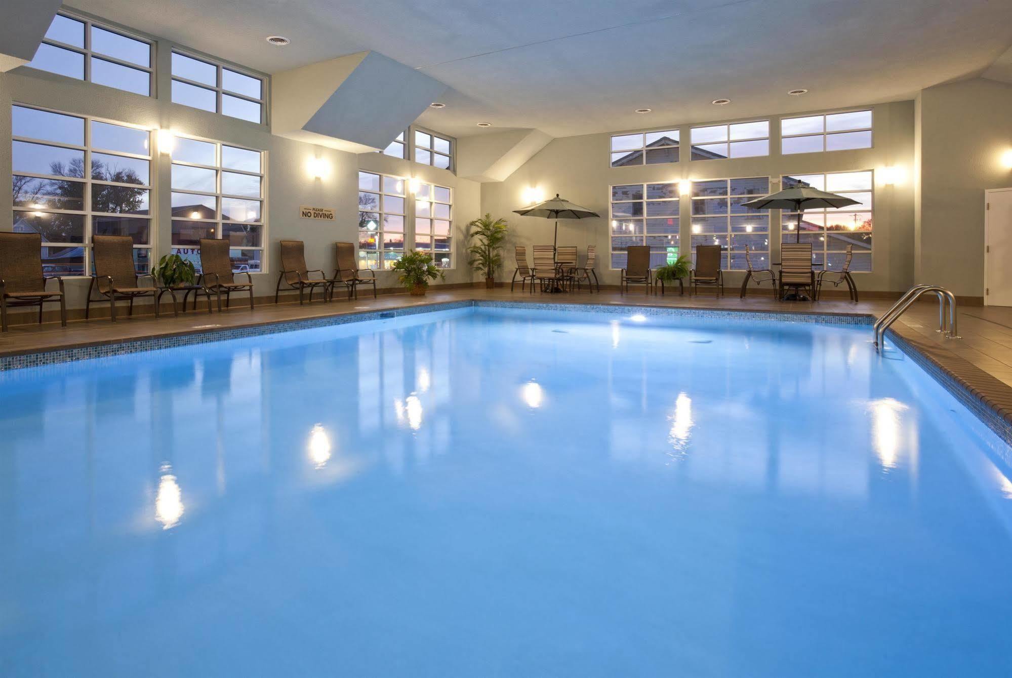 Grandstay Hotel & Suites - Glenwood Exteriör bild